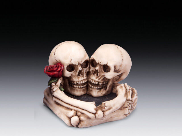 Skull Ashtray with Lovers Rose Figurine Statue Skeleton Halloween