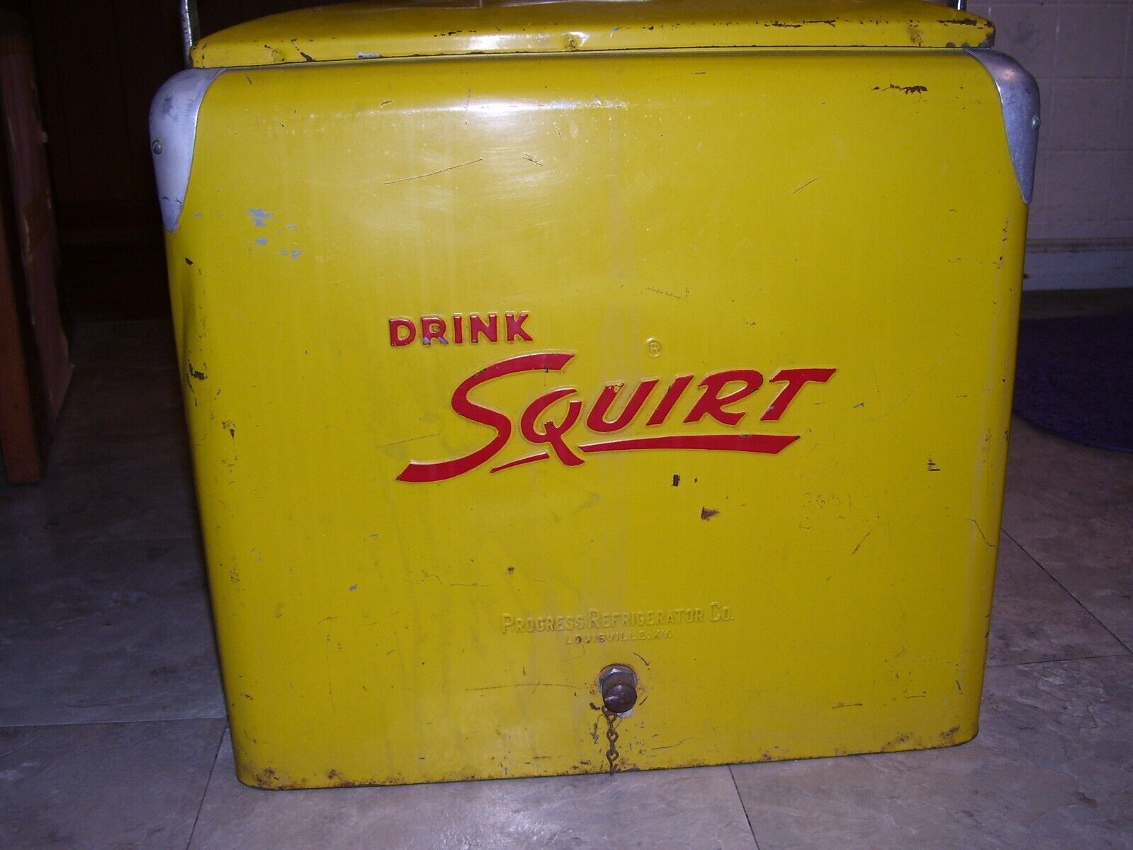 Vintage SQUIRT Soda Cooler Embossed lettering Original
