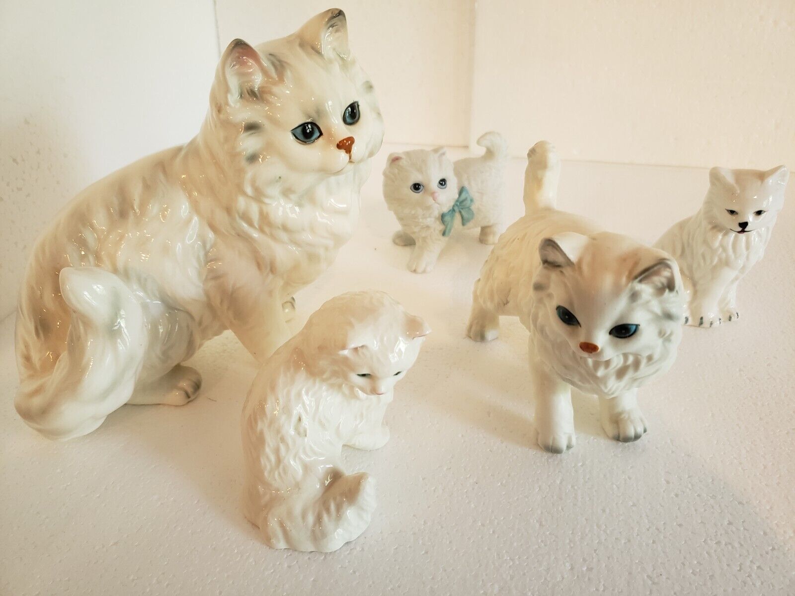 Lot of 5 Ceramic Porcelain White Persian Cat Figurines Lefton Goebel Sadek