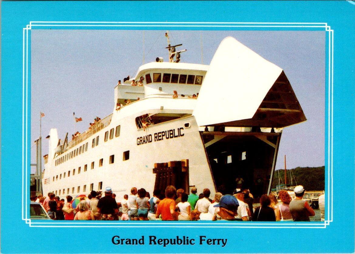 NY, New York  GRAND REPUBLIC FERRY BOAT  Bridgeport~Port Jefferson  4X6 Postcard