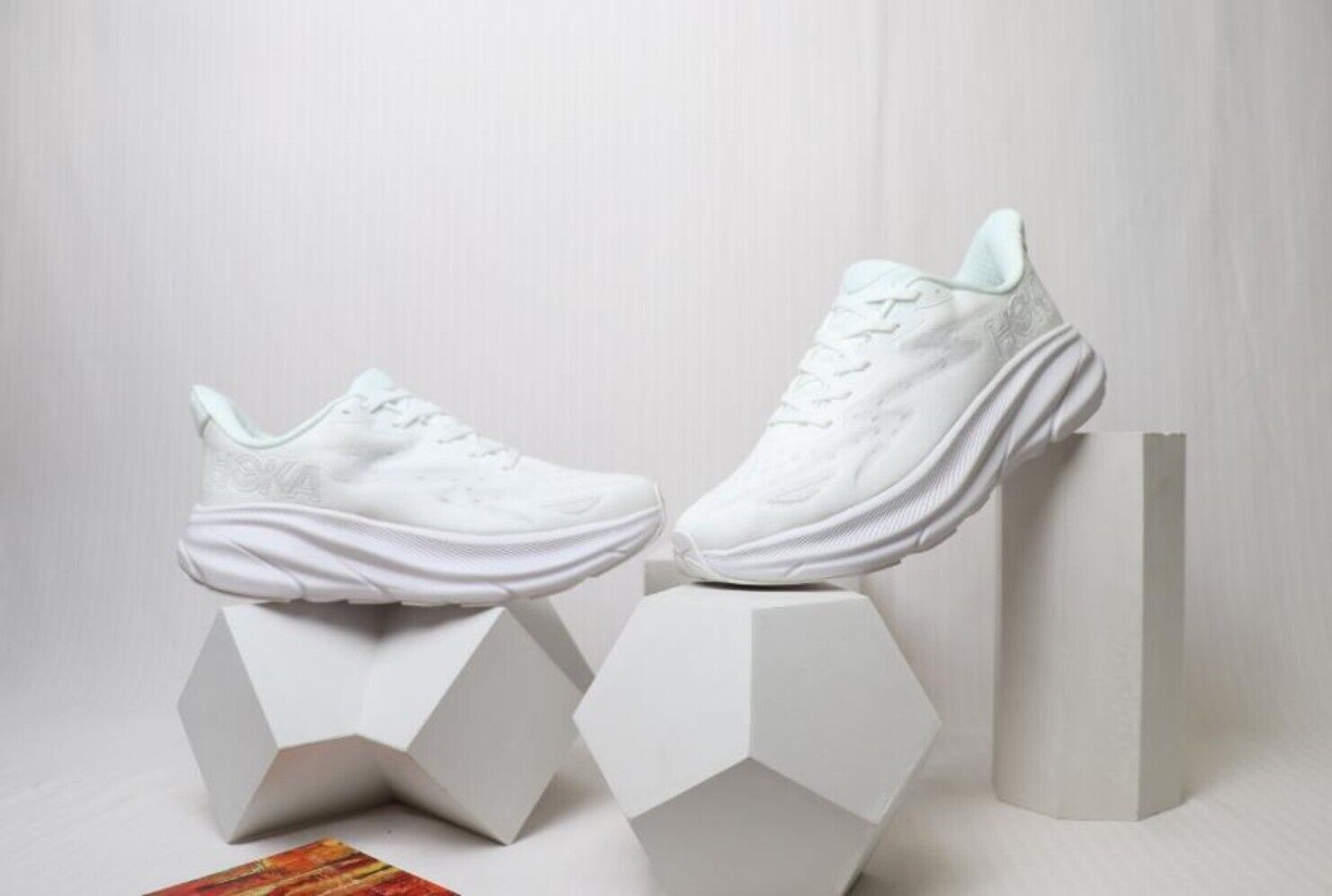 NEW HOKA ONE ONE Clifton 9 Running Shoes in Full White for Women/Men - 1127895