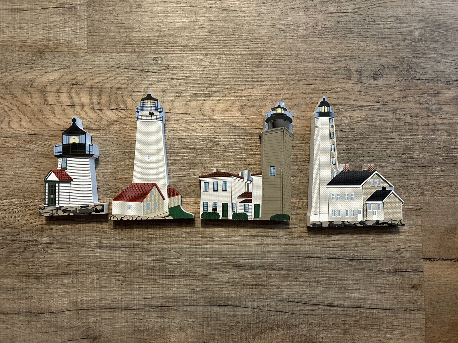The Cat’s Meow Colonial Lighthouse Series Set of 4, Jaline 1998