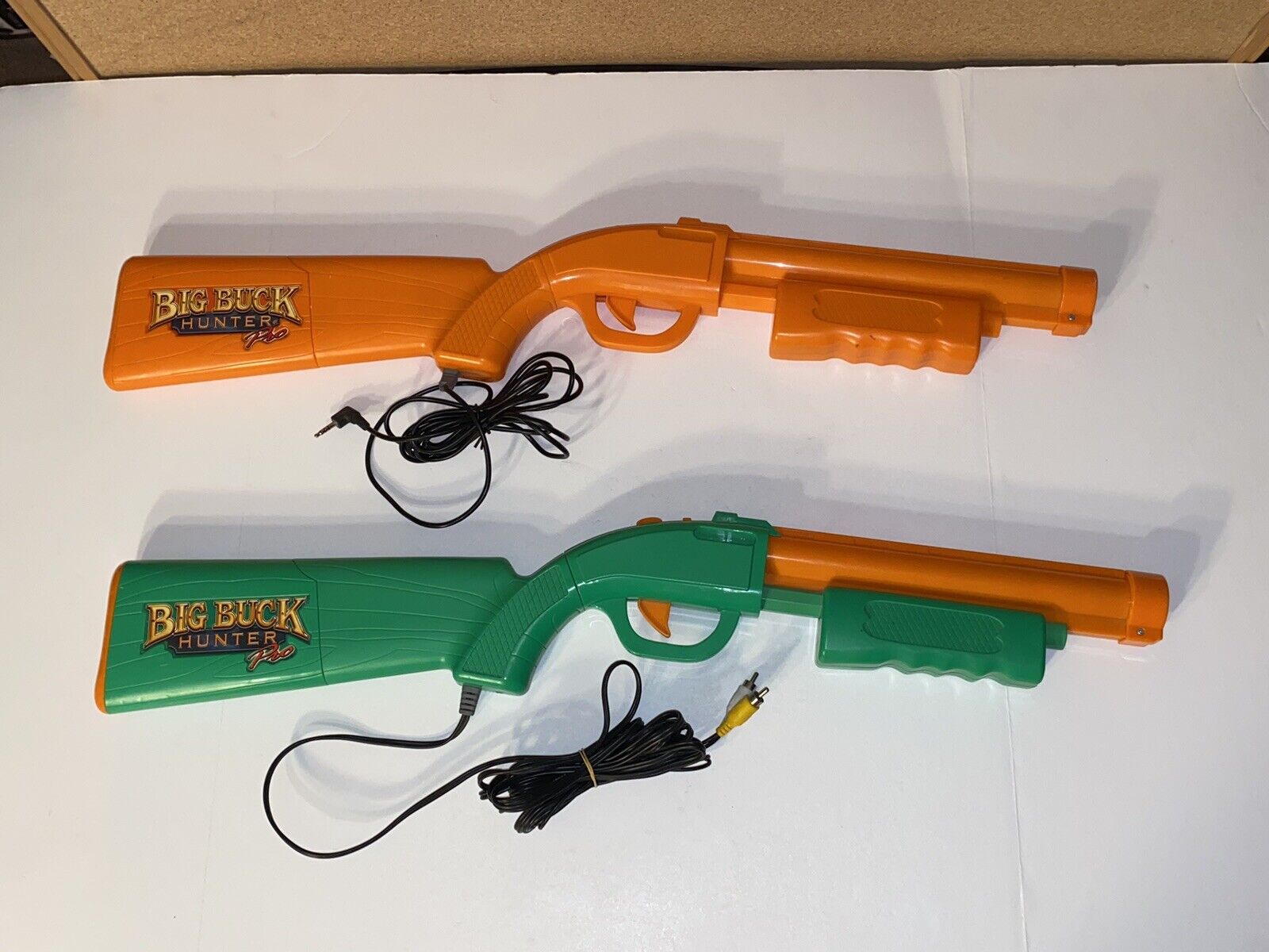 Big Buck Hunter Pro Plug N Play TV Video Game Green & Orange Guns - Tested Work