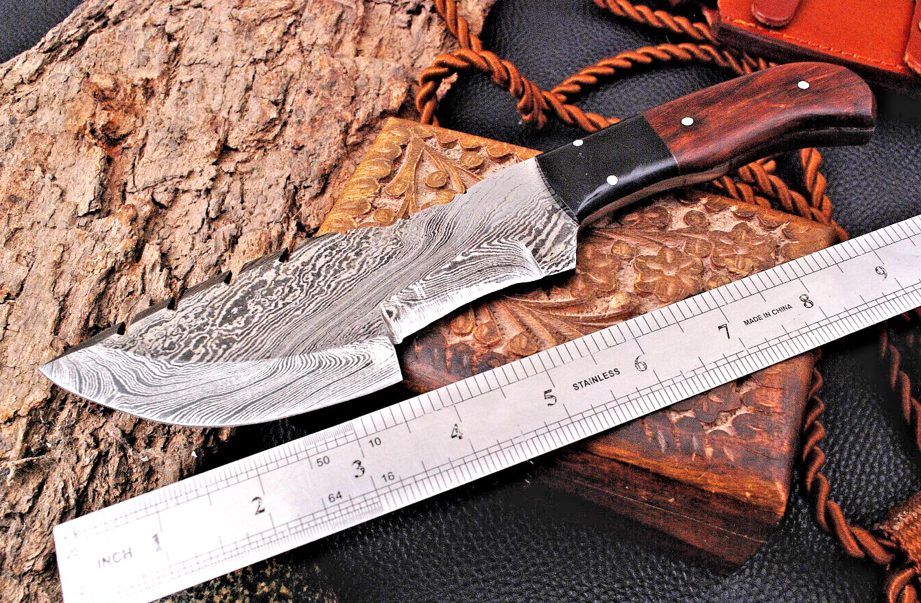Custom Made Bushcraft Hunting Tracker Knife - Hand Forge Damascus Steel 1818