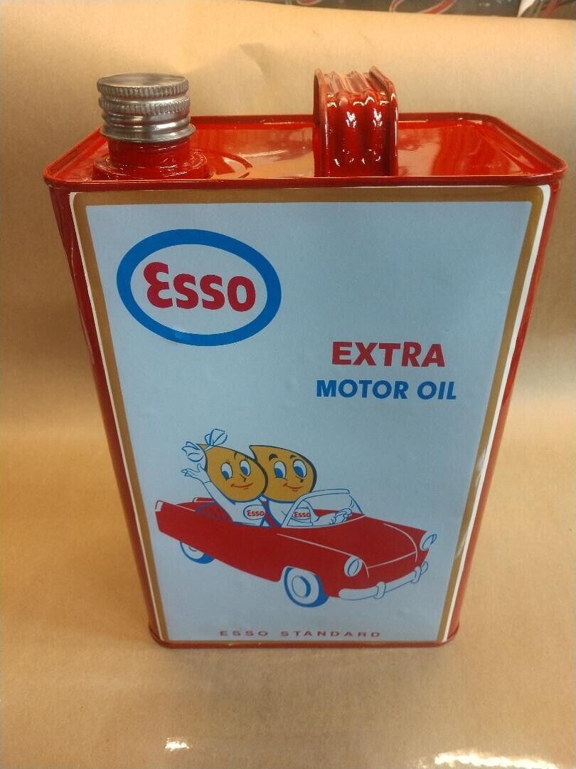 VINTAGE  MOTOR OIL GAS 1 GALLON CAN EMPTY USED COLLECTABLE GARAGE ART RECREATION