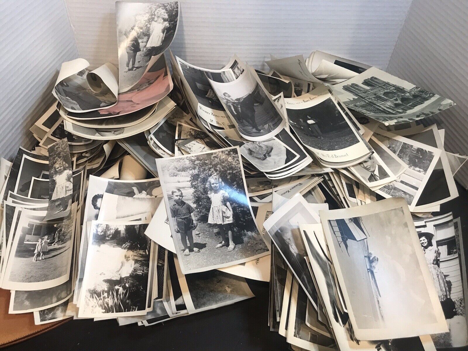 Huge Lot RANDOM VINTAGE 1940’s BLACK & WHITE Found Photos Snapshots GRAB BAG