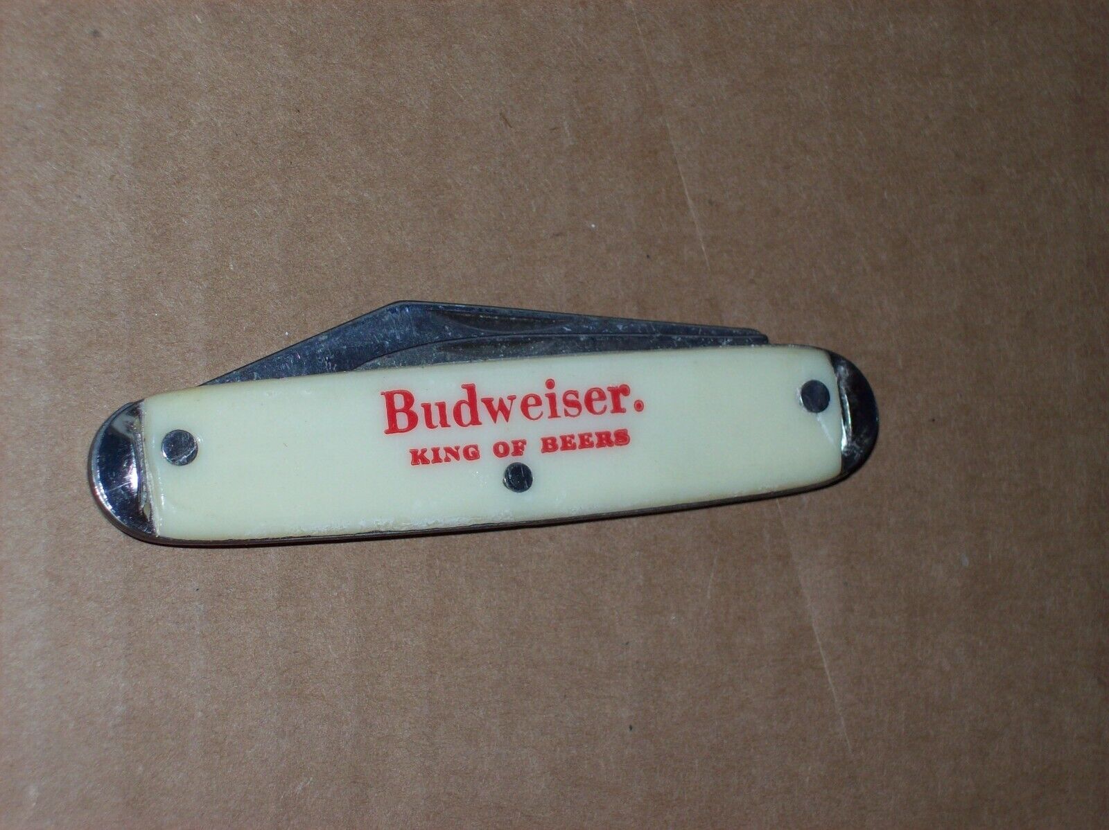 vintage Budweiser King of Beers 2 blade pocketknife made in the U.S.A.