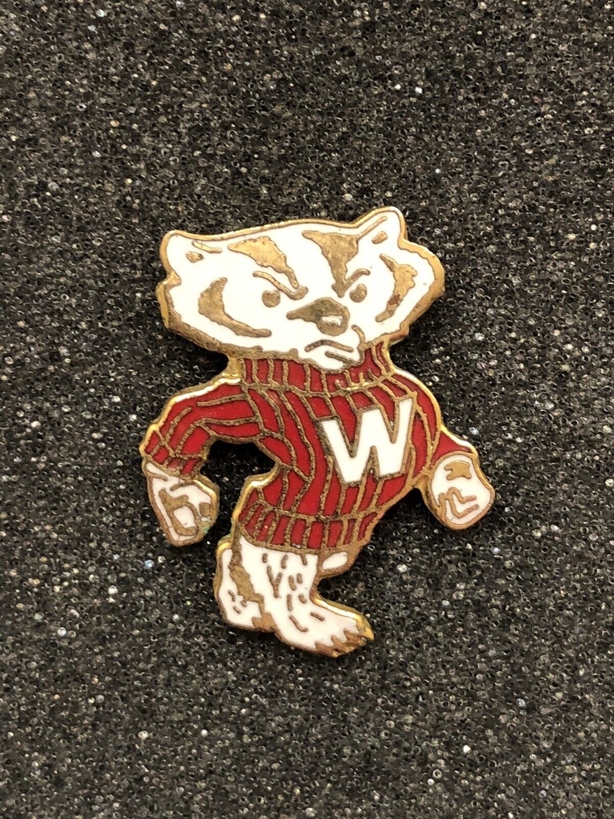 University of Wisconsin Bucky Badger Hat / Lapel Pin (Red/White/Gold)