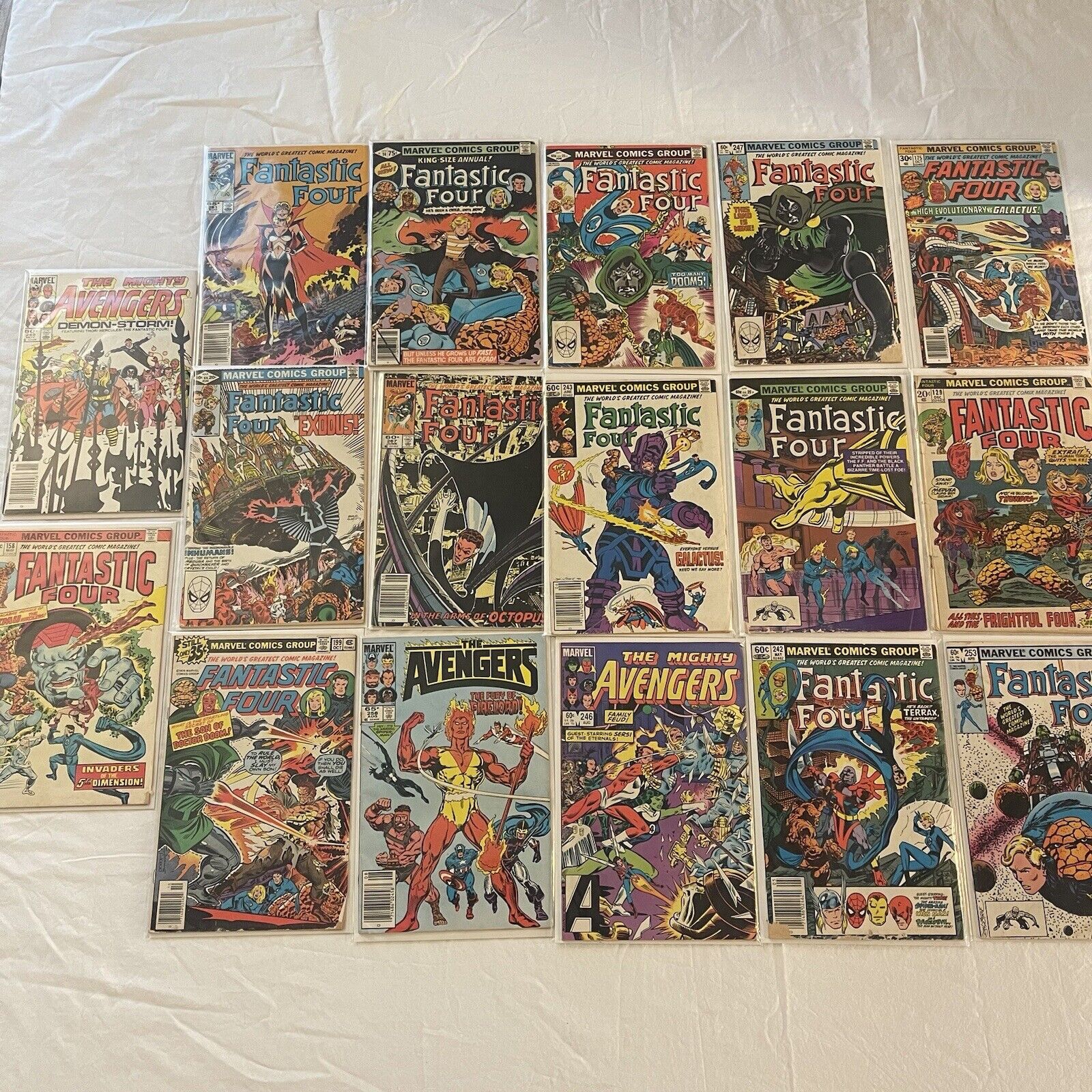 Vintage Fantastic Four Comic Books Lot Of 14, Plus Avengers Comic Lot Of 3.
