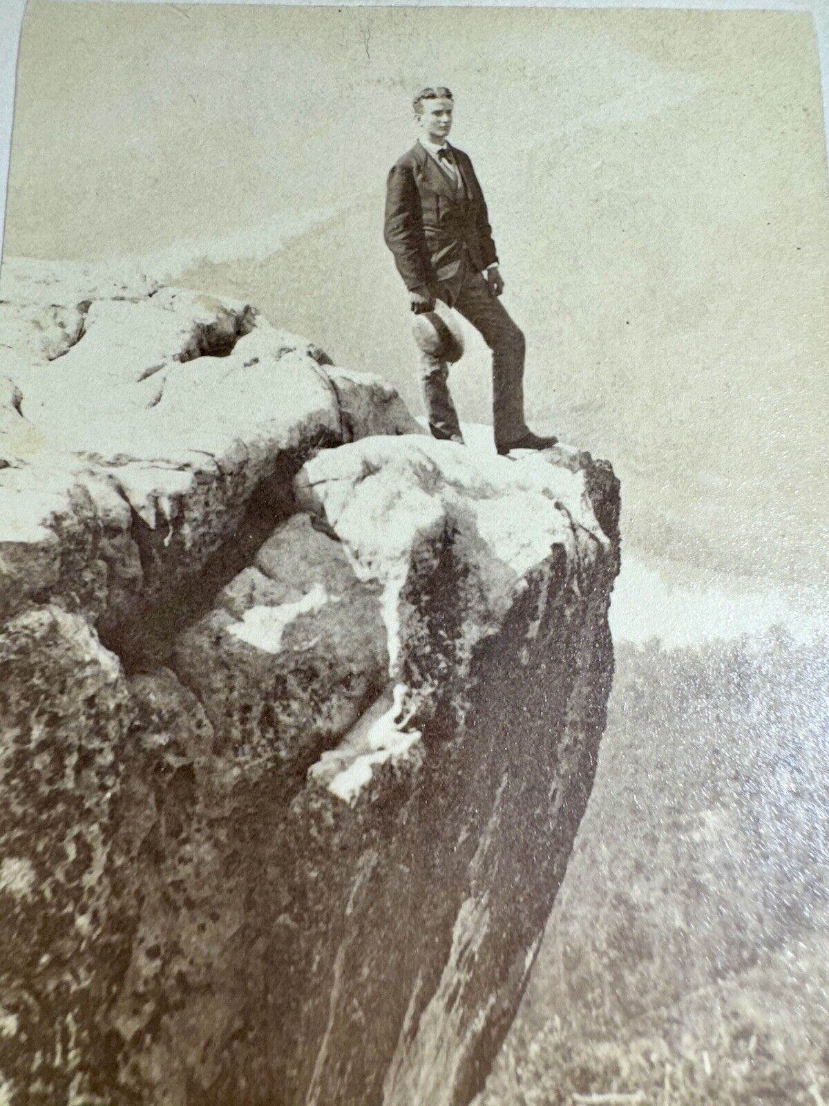 Antique Lookout Mountain TN Battle Post Civil War Memorial CDV Man Hat Off Edge