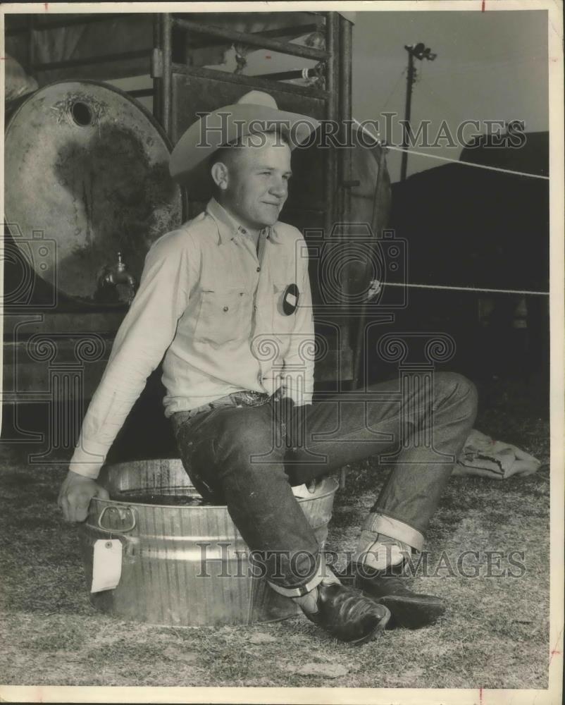 Press Photo J.D. Wied, Cowboy from Garwood after his first trail ride