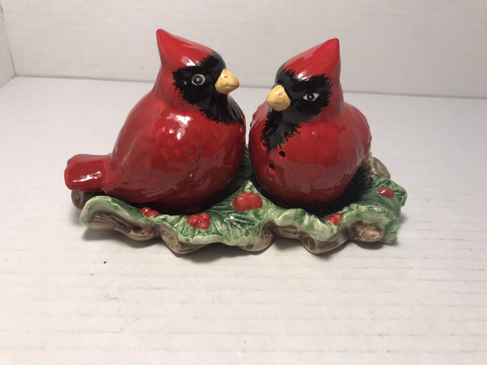Red Bird Cardinals Winter Virginia Salt & Pepper Shakers & Under Plate Nest