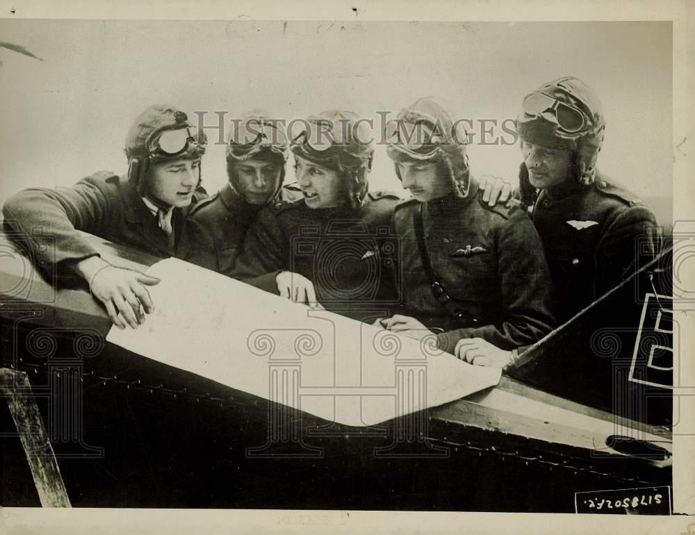1918 Press Photo International Aviators with Map prior to Flight over Germany