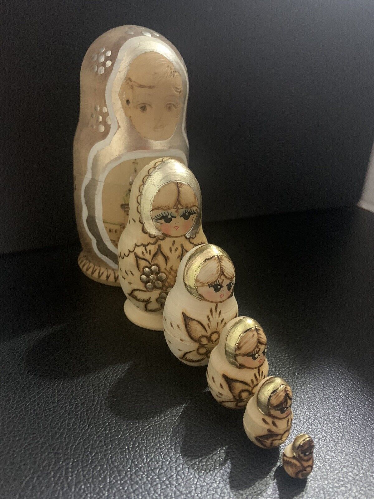 Russian Wooden Nesting Dolls hand painted set of 6 sizes 6.25\