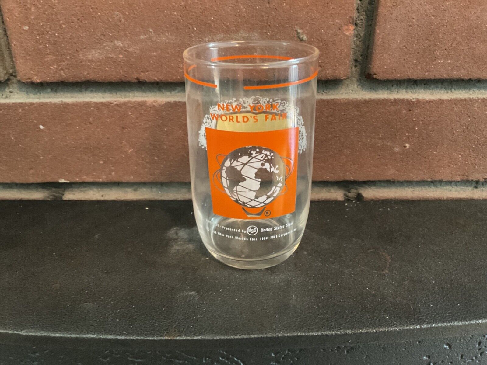 1964 World\'s Fair Glass New York Juice Orange 4 1/4” Tall