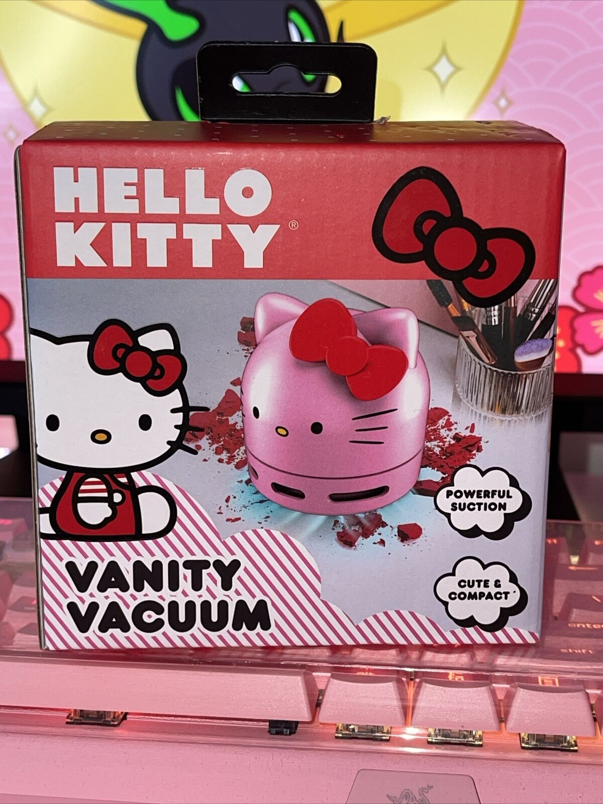 New Sanrio Hello Kitty Vanity Desktop Vacuum Pink with Red Bow & Cleaning Brush
