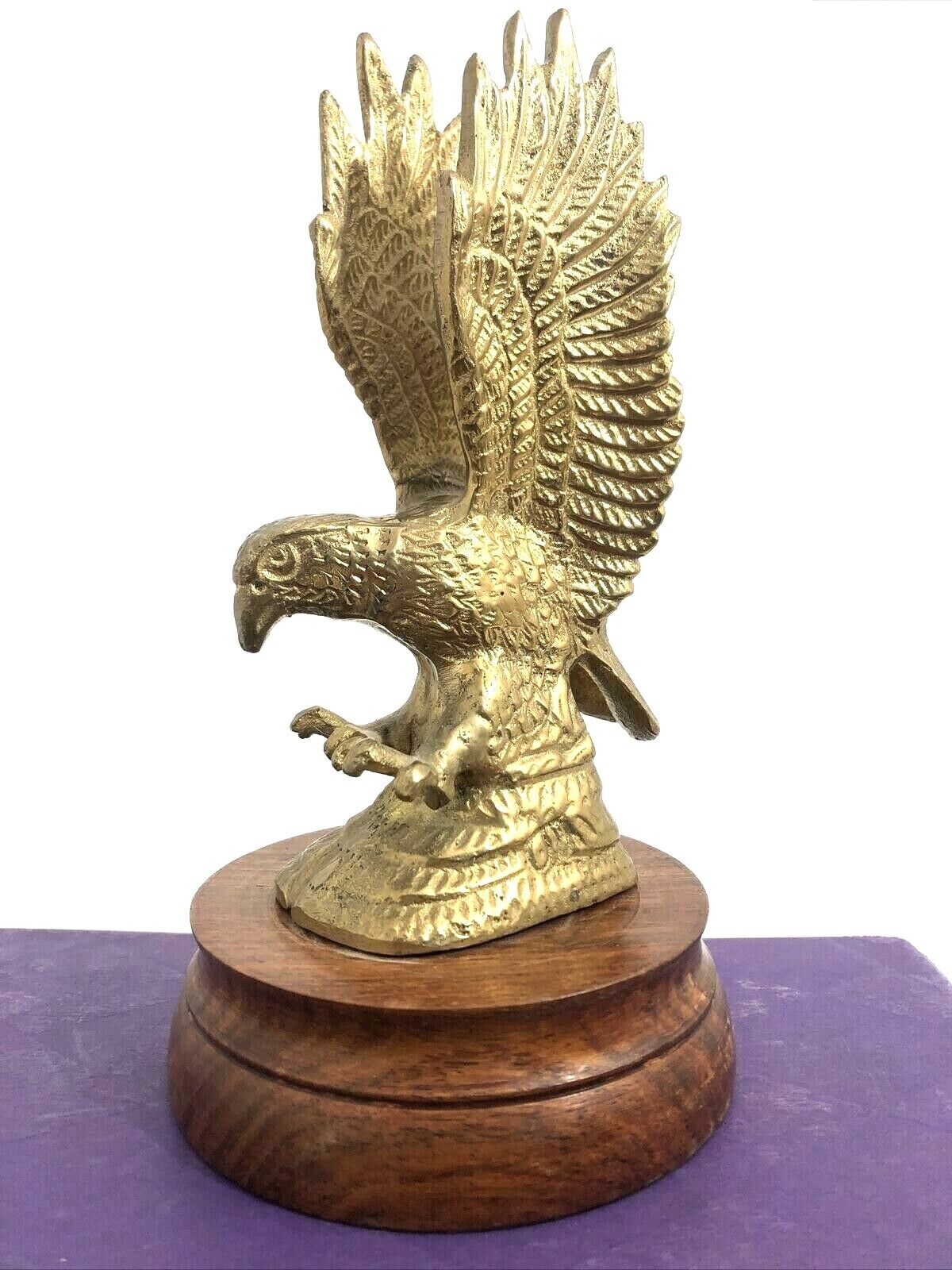 PAPERWEIGHT SOLID BRASS EAGLE ON WOOD STAND HEAVY SCULPTURE 7\
