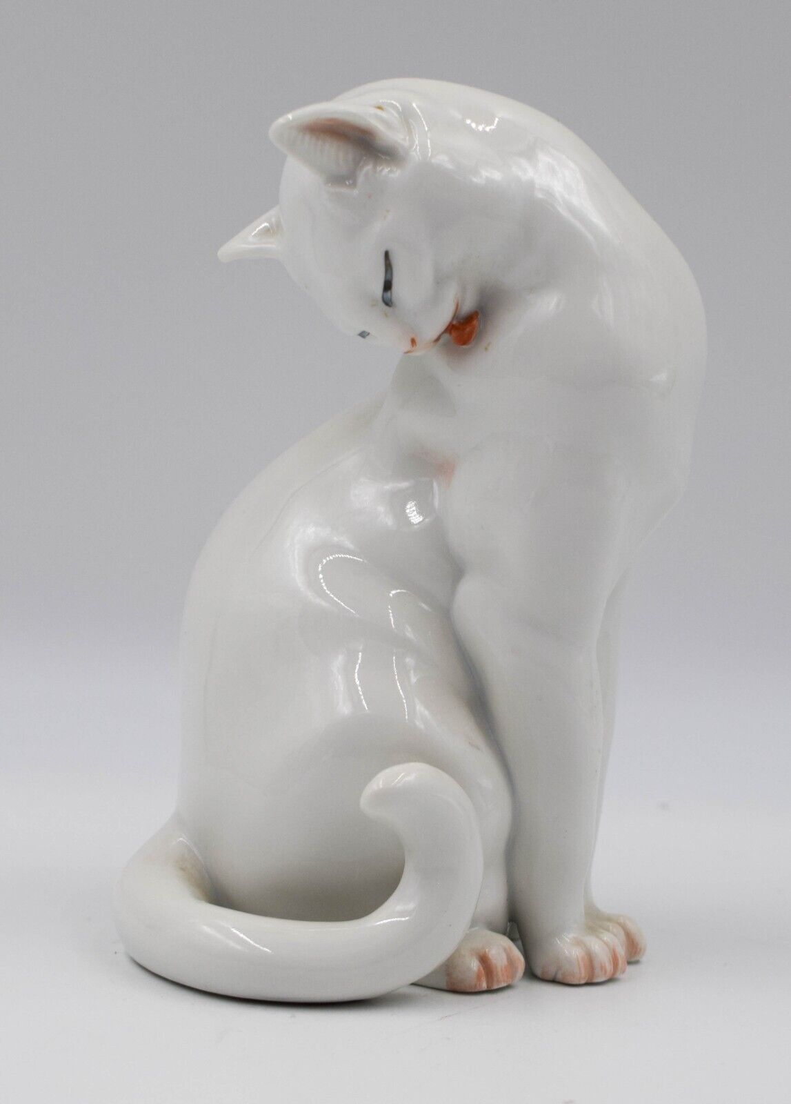 Vintage Augarten Wien Porcelain Cat Figure 1674