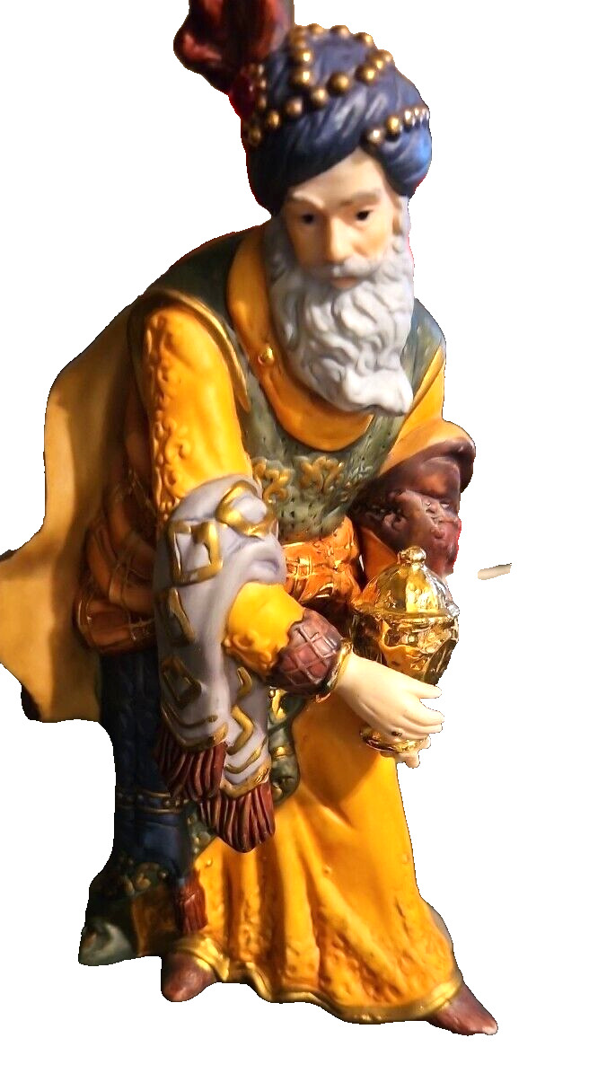 Costco Kirkland Wise Man Magi King Porcelain Figure ONLY 13 Piece Nativity