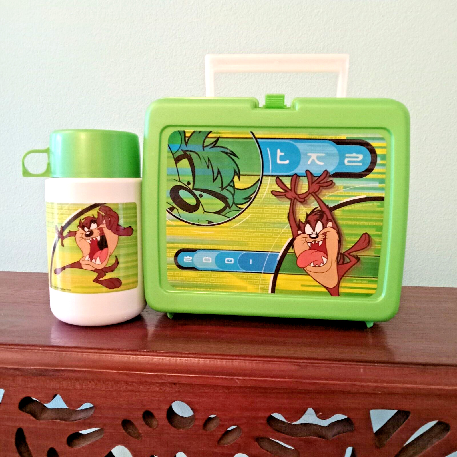 Vintage 2001 Tasmanian TAZ Plastic Lunch Box With Thermos Loony Tunes