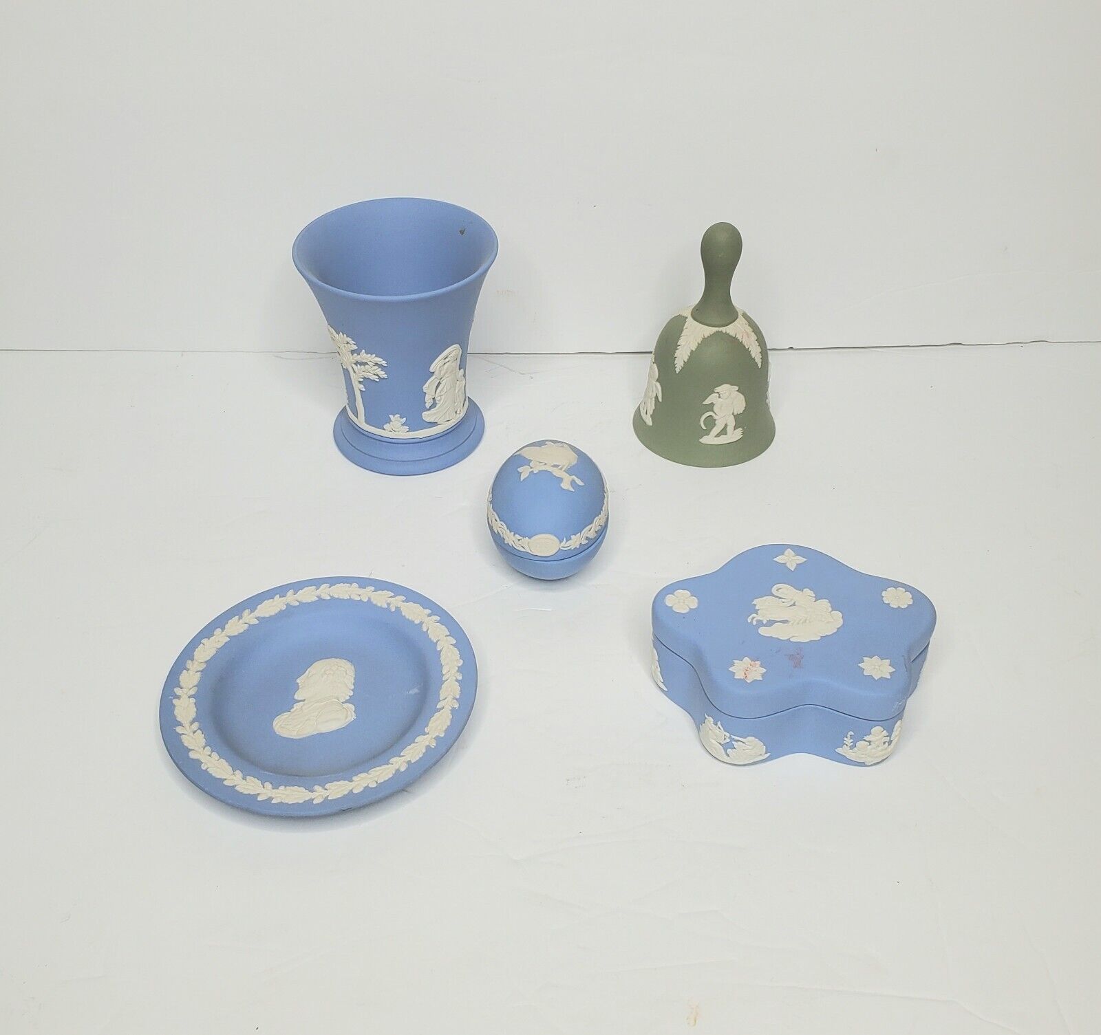 Lot of 5 Wedgwood Jasperware Pieces - Trinket Box, Bell, Egg, Cup, Plate