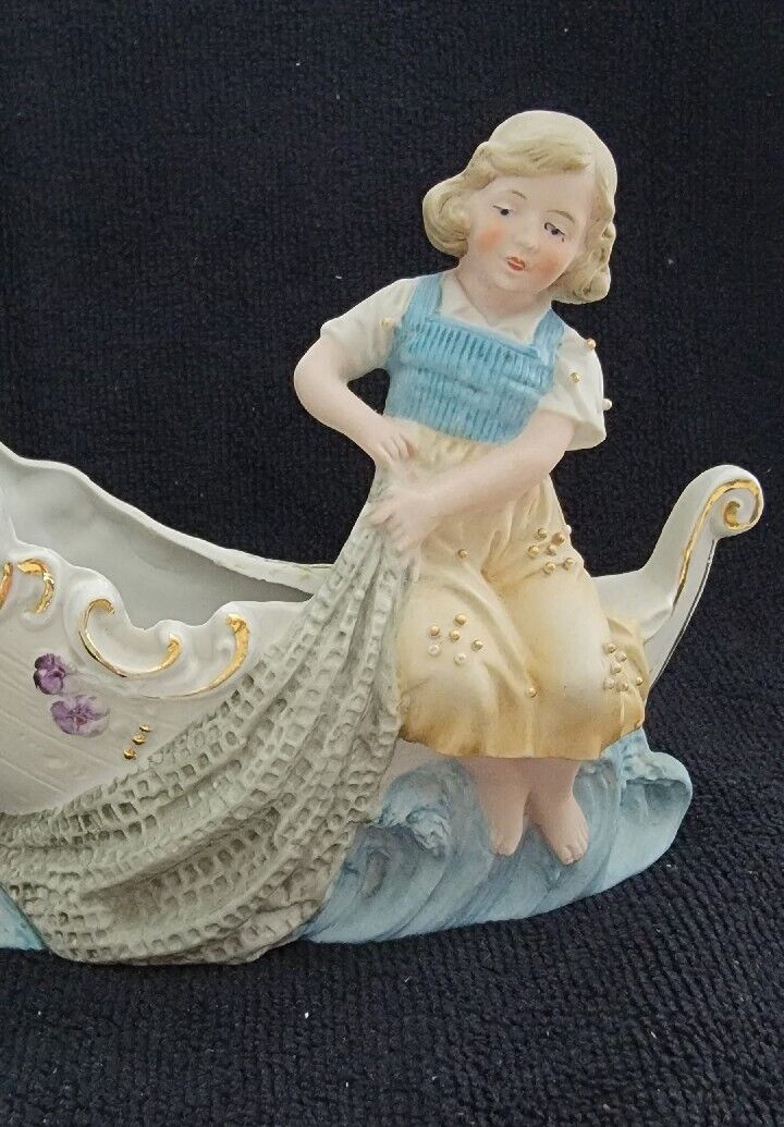 Beautifil Antique GIRL W/ Boat Vase Trinket Dish HEUBACH  STYLE Schnrider G VN