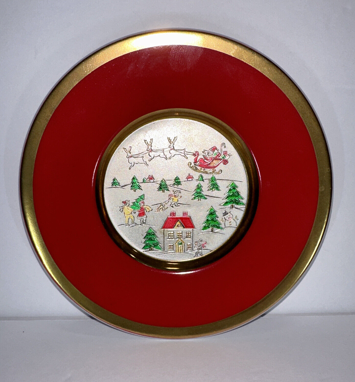 Vintage Holiday Christmas Chokin Plate House with Santa Reindeer Overhead 6 inch