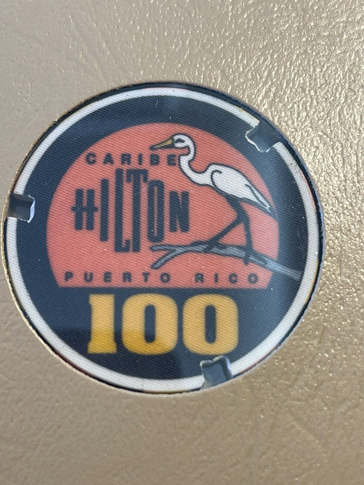 $100 Caribe Hilton San Juan Puerto Rico Casino Notched Chip CC CHC-100