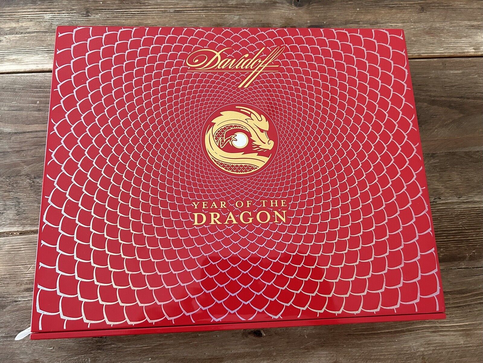 LTD EDITION DAVIDOFF YEAR OF THE DRAGON 2023 Empty Cigar Box/ Red Lacquer