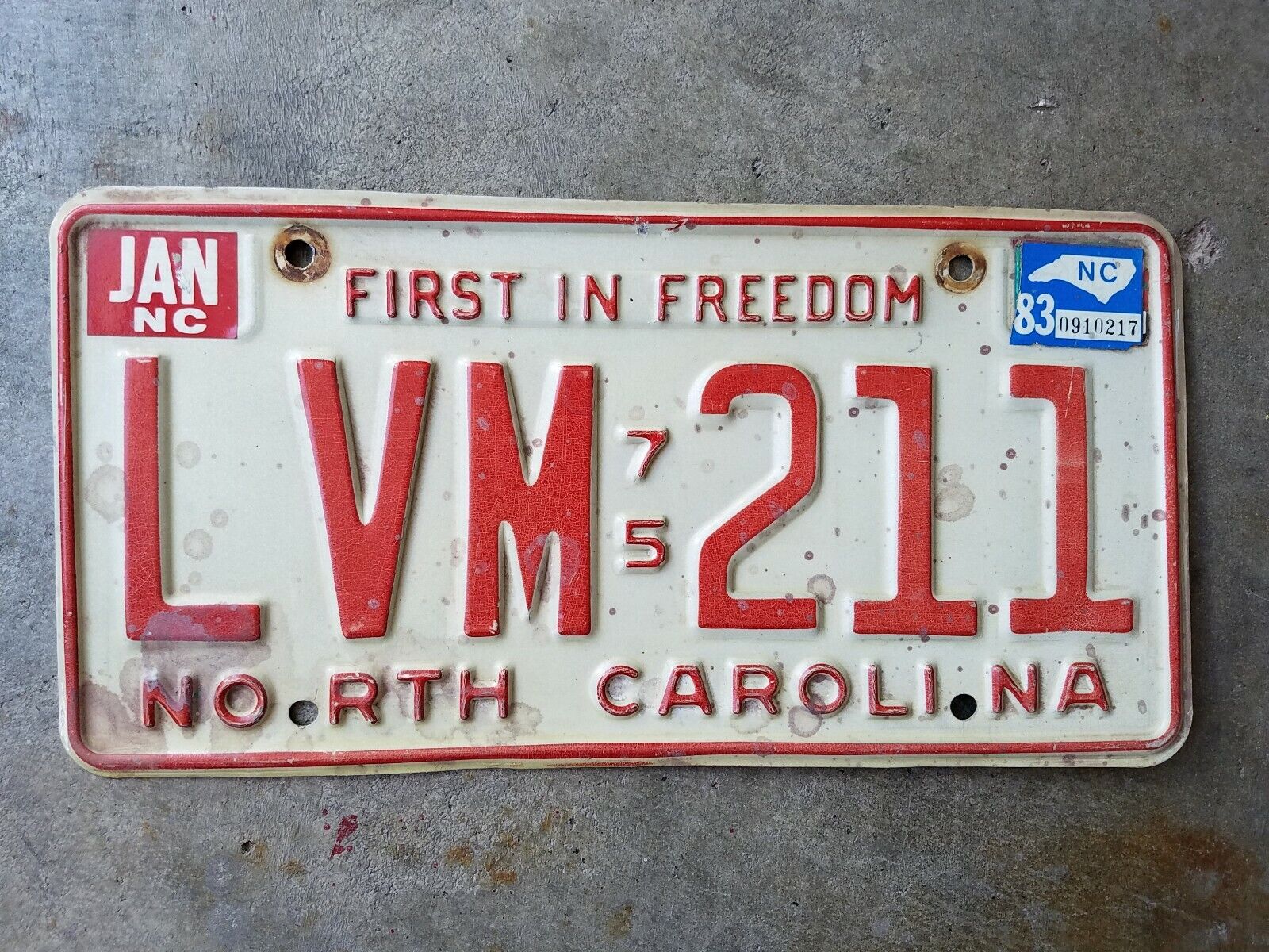 1975 North Carolina License Plate LVM 211