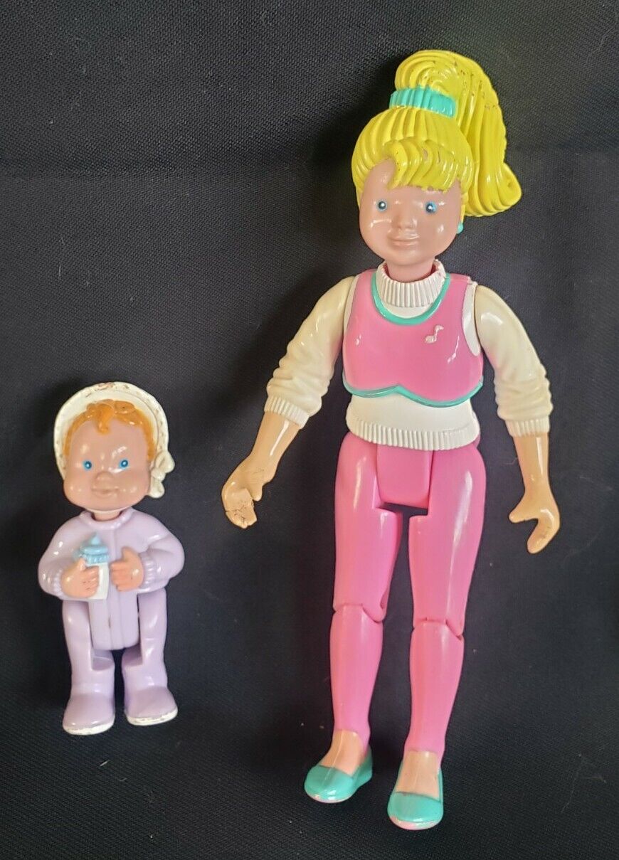 Fisher-Price Loving Family Dollhouse Blonde  Teen Girl Babysitter, 1994