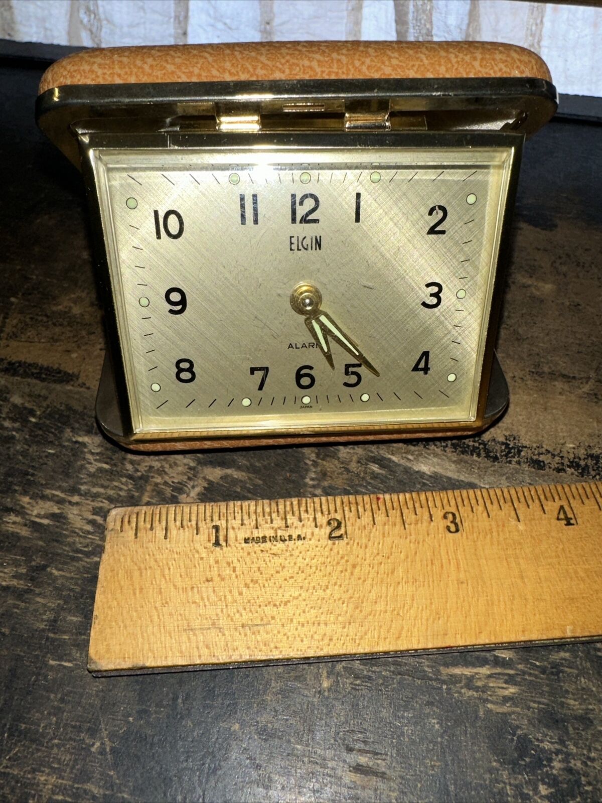 Vintage Elgin Luminous Travel Wind Up Alarm Clock Non Working Missing A Screw.