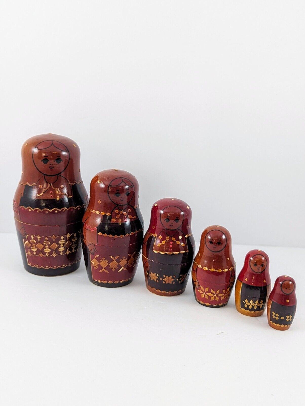 Vintage Russian Matryoshka Handmade Nesting Dolls - 6 Dolls