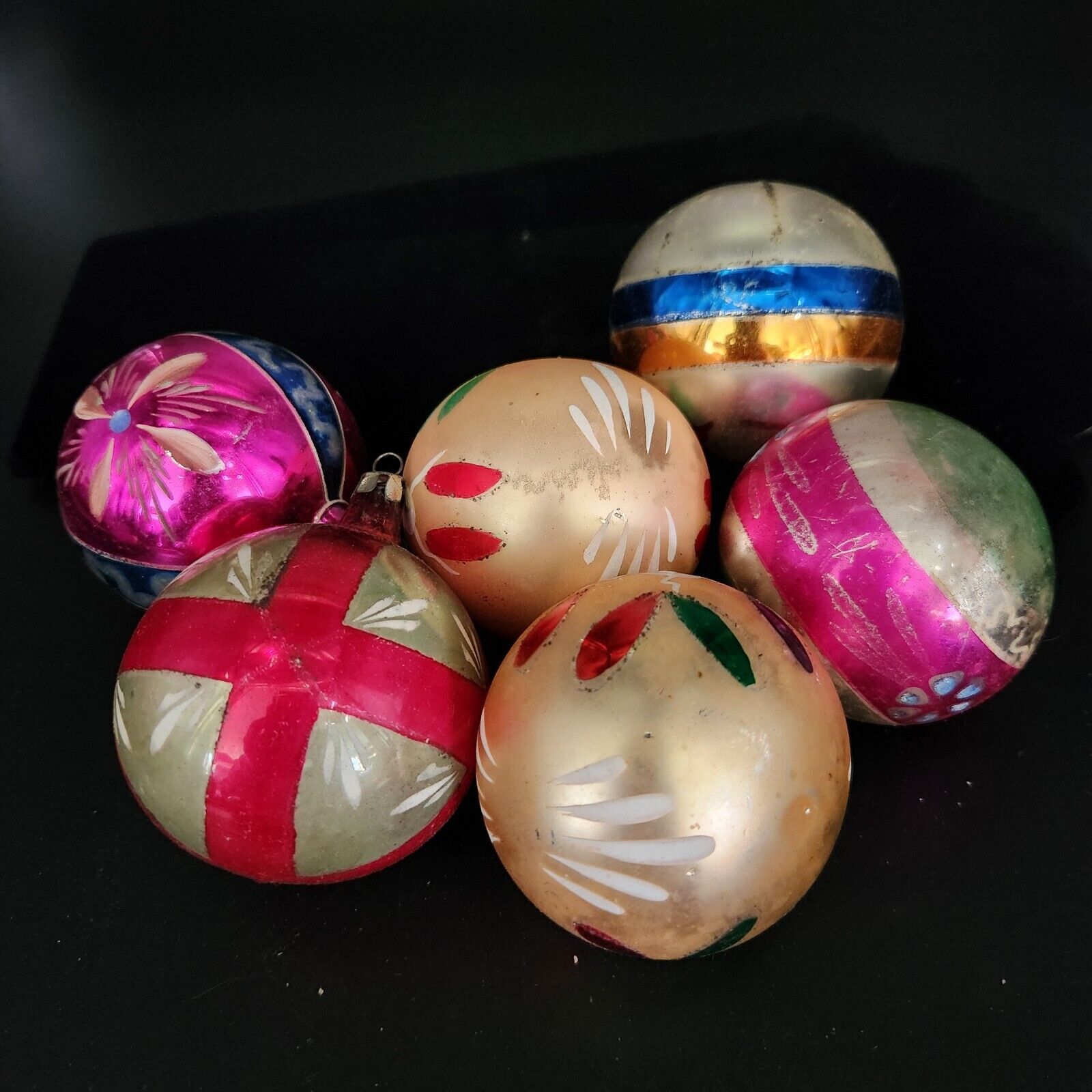 6 Vintage Fantasia Hand Painted Glass Christmas Tree Ornaments Balls POLAND