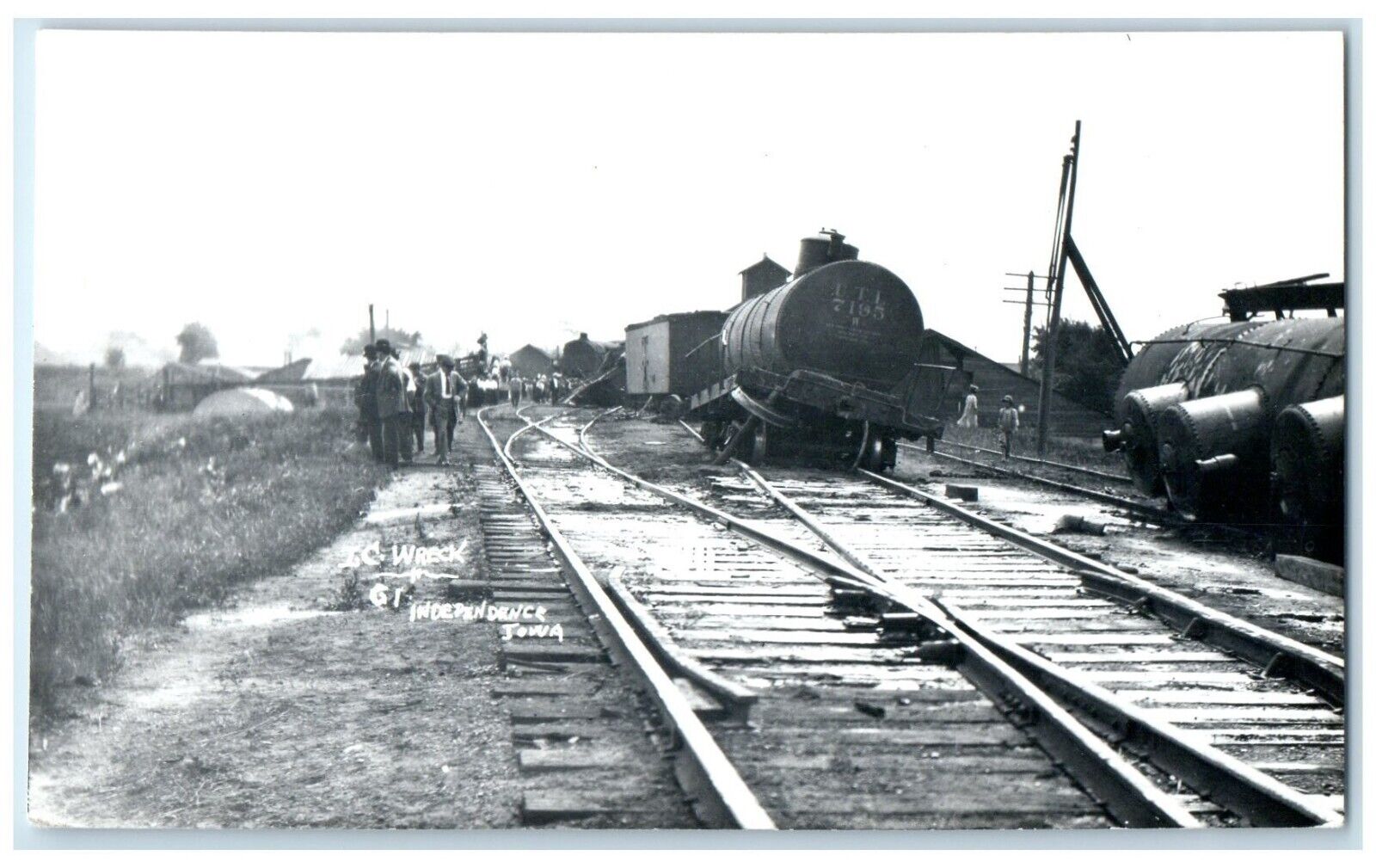 c1910's Train Railroad IC Wreck Independence Iowa IA RPPC Photo Antique Postcard