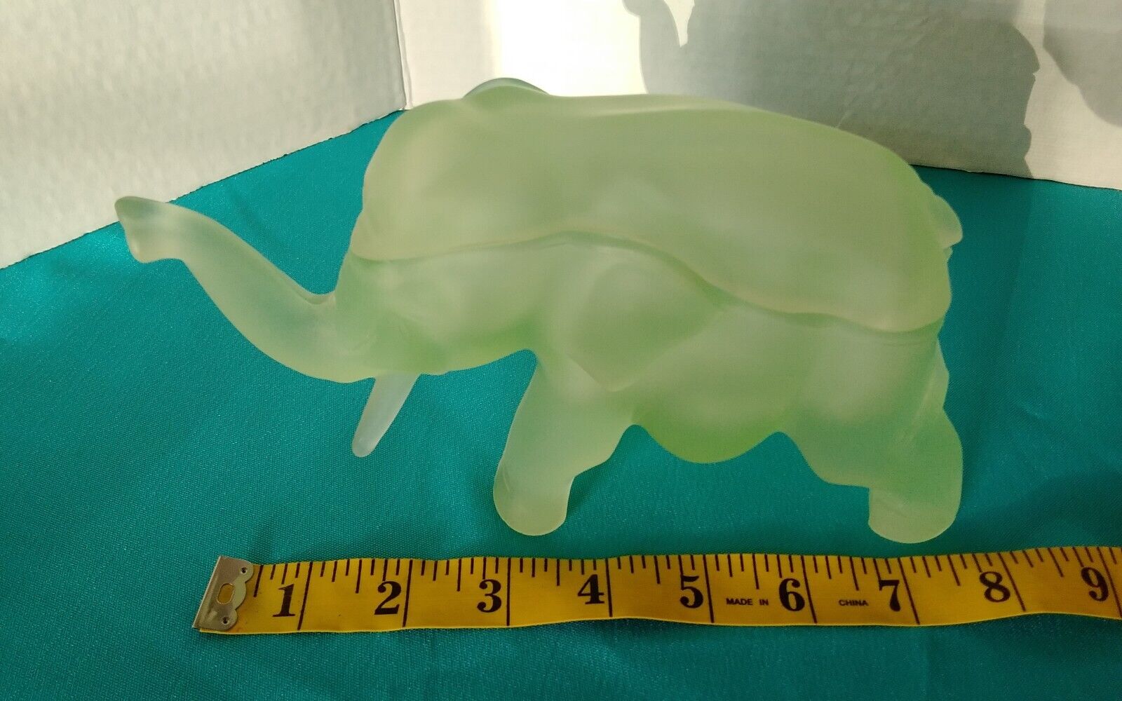 Vintage Elephant Green Indiana Glass Frosted Satin Candy Trinket Dish With Lid
