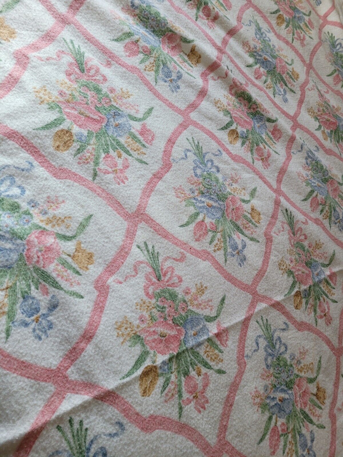 Vintage Twin Sized Springtime Floral Blanket