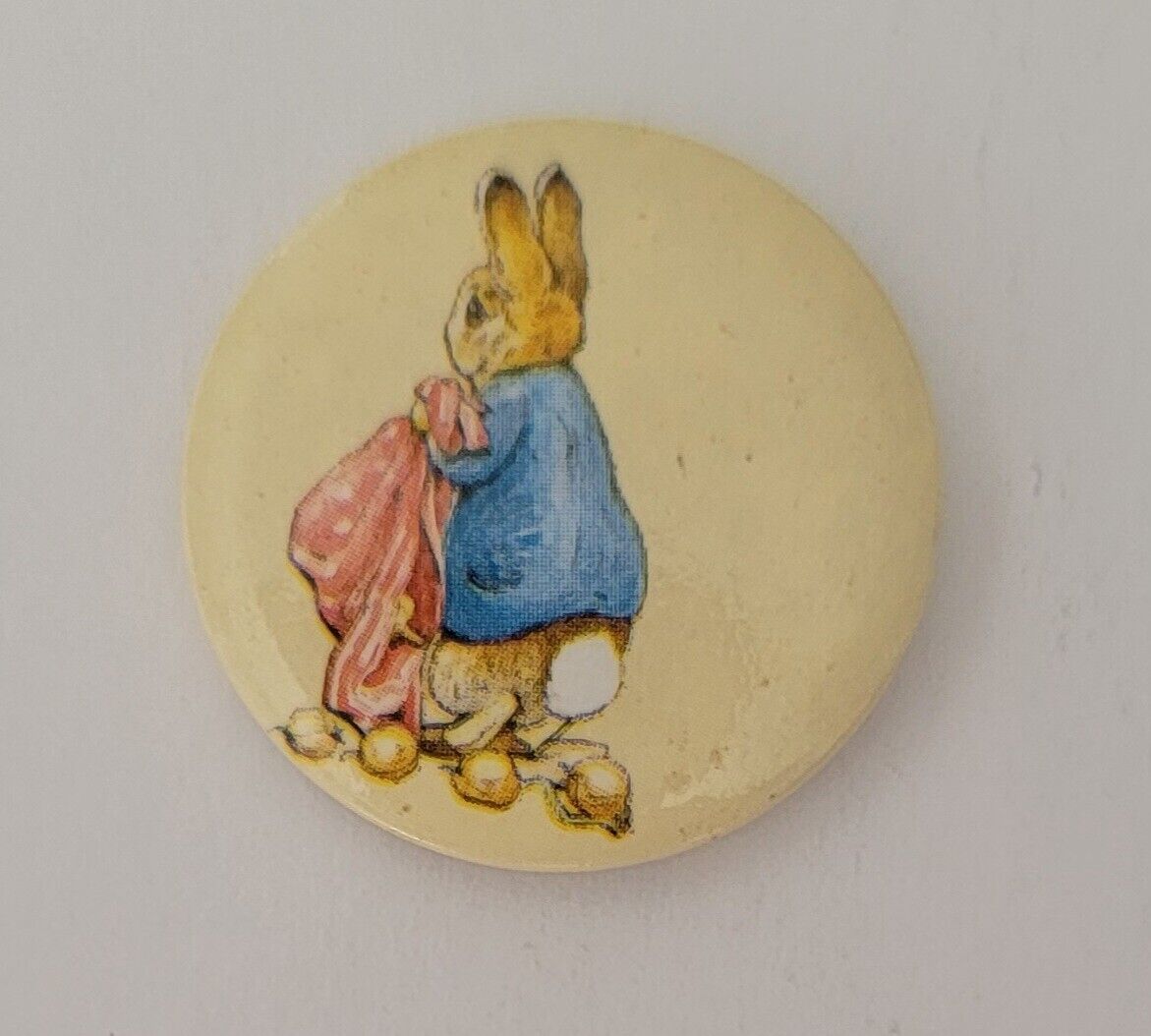 1998 Vintage Frederick Warne & Co Peter Rabbit Pin Button