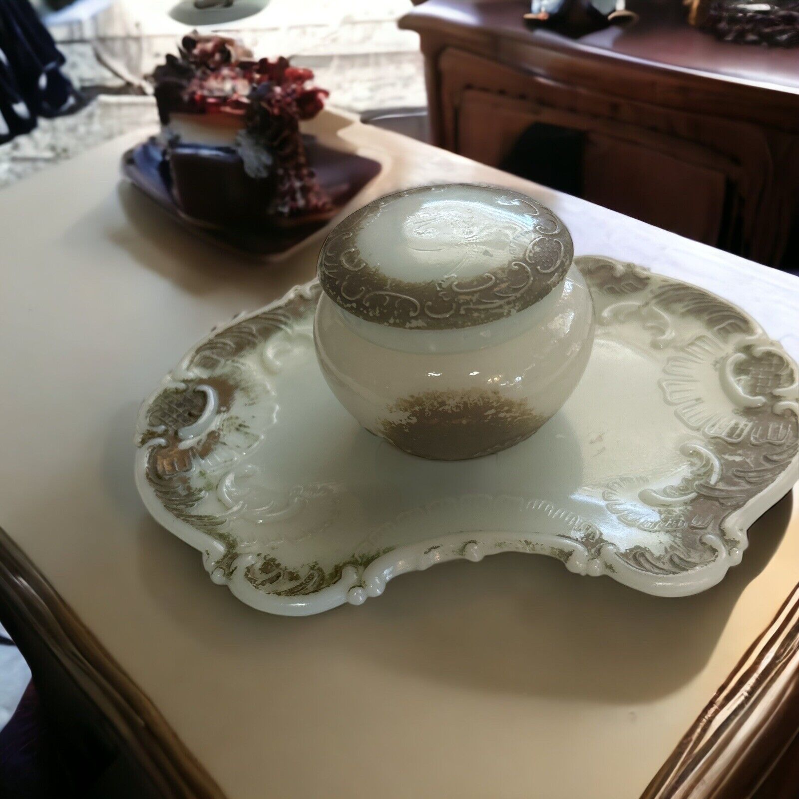 Antique Victorian custard Milk Glass Vanity Set (2 Pc Set) - EAPG- Mint Green