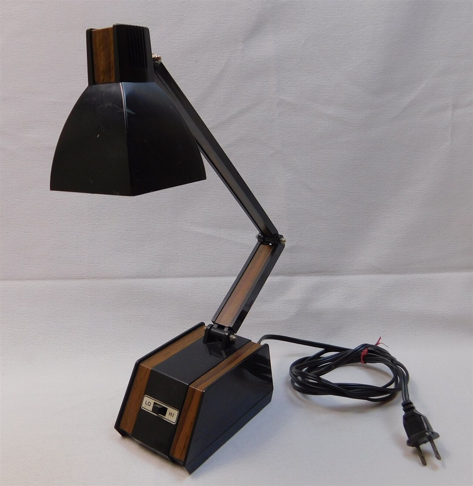 Vintage Faux Wood Grain LUX-302 Articulating Desk Lamp Mid-Century Modern