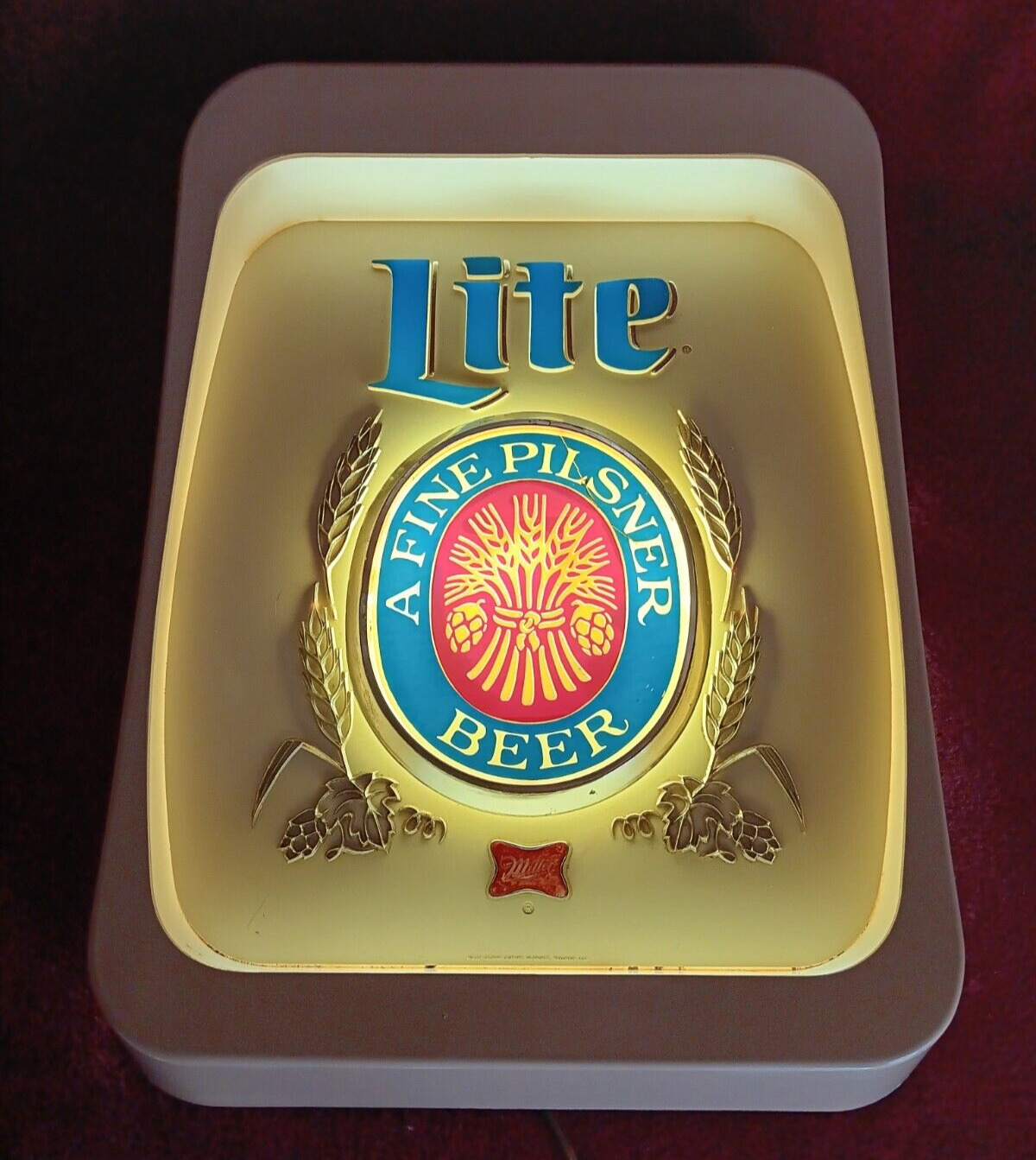 Vintage Miller Lite Beer Light Up Sign By Everbrite Electric Signs #57-1267 Read