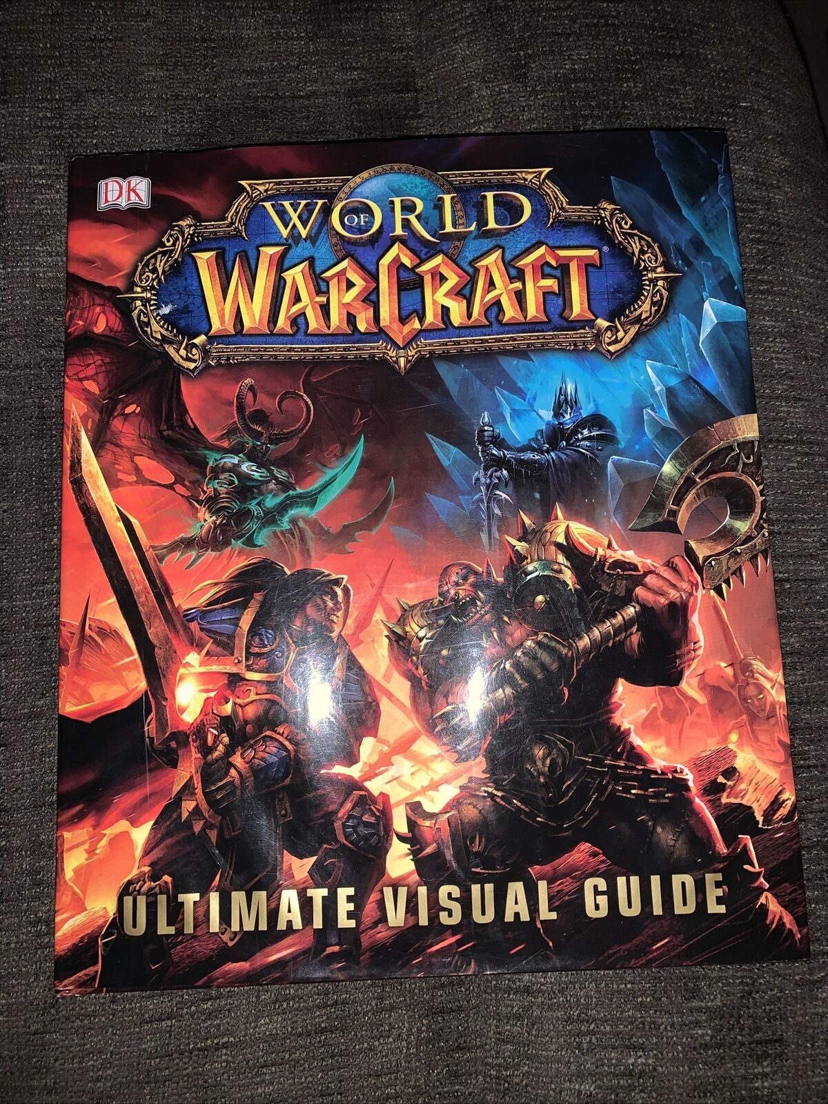 World of Warcraft Ultimate Visual Guide HCDJ 1st/1st Print Hardcover Role Play