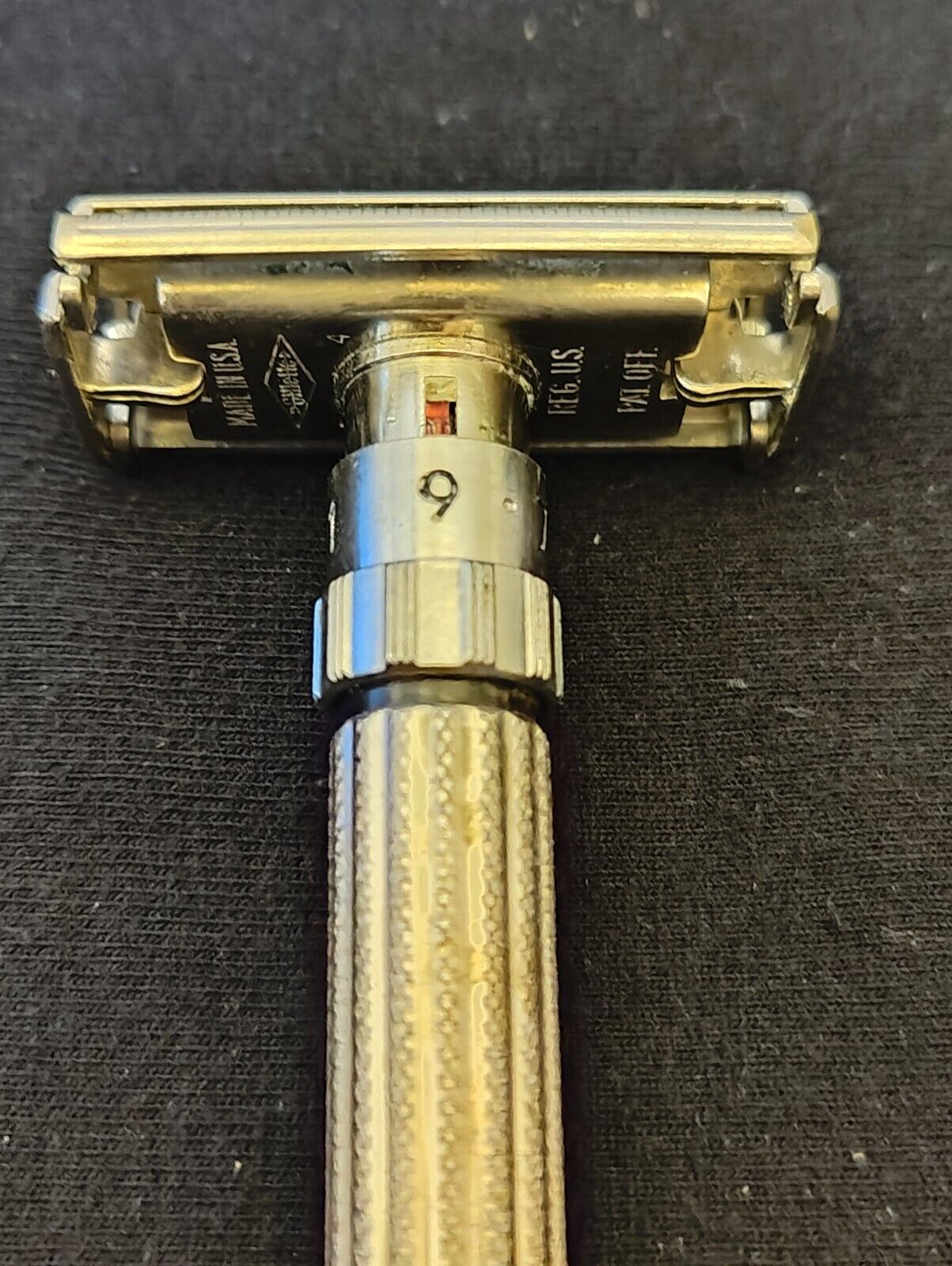VTG Gillette FATBOY 1959 E4 Twist To Open Adjustable Double Edge Safety Razor