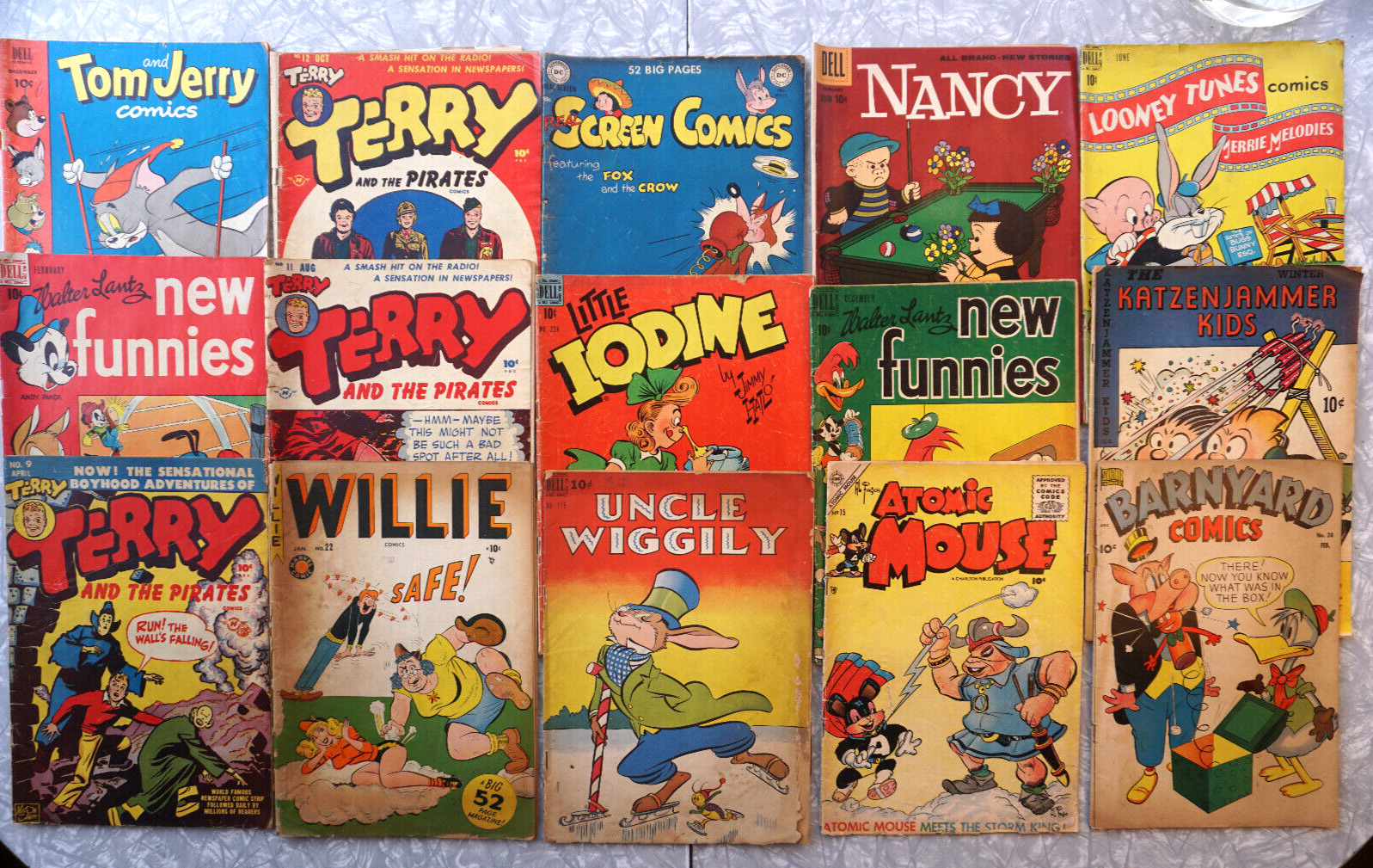 Golden Age Comic Lot 15 Scarce Issues 1940\'s 1950\'s Issues WORN