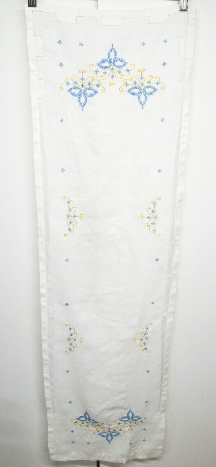 CROSS STICHED HAND EMBROIDERED TABLE/DRESSER RUNNER  49\
