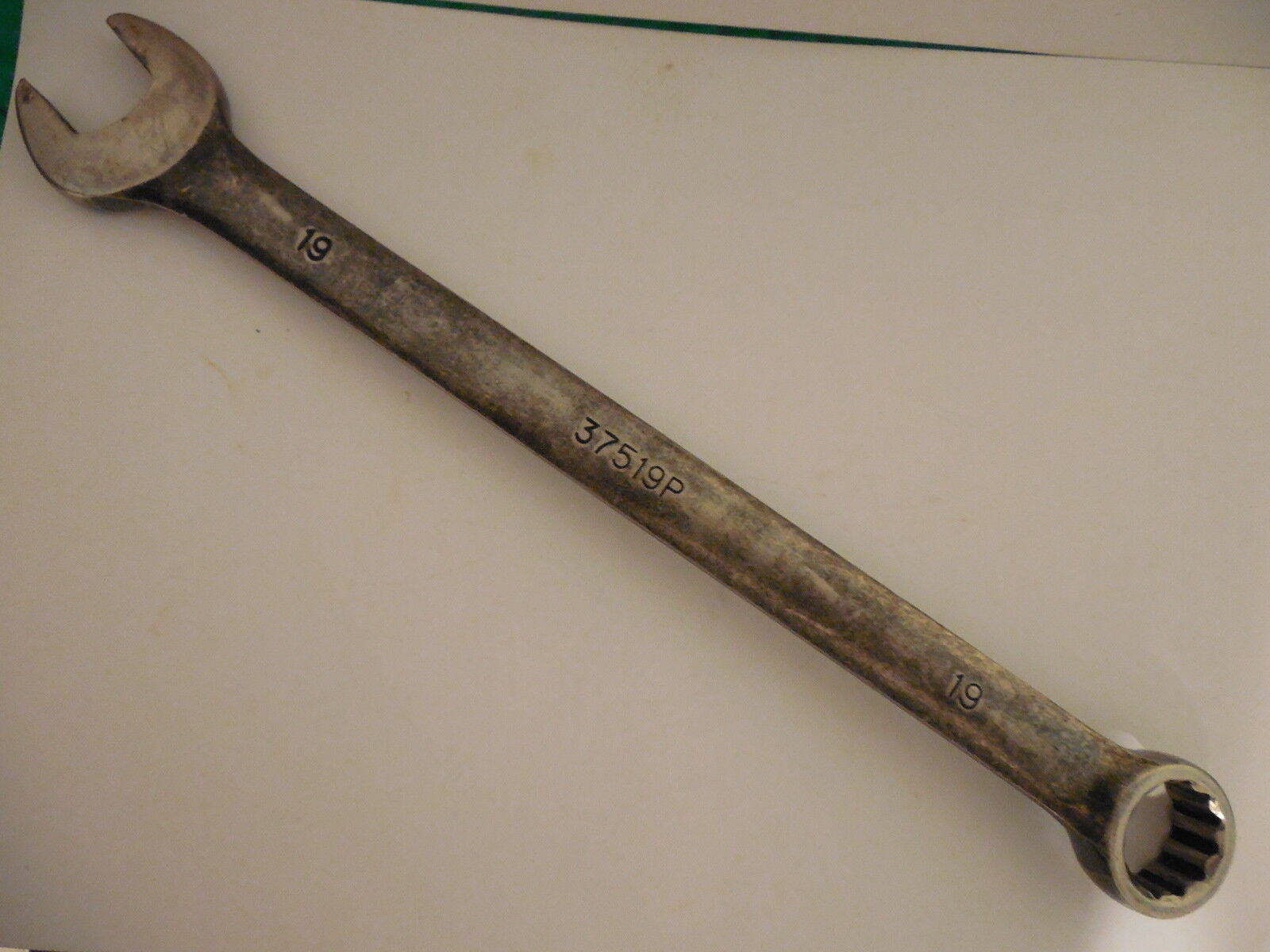 VINTAGE HUSKY PRO 19mm 12 point COMBINATION WRENCH 37519P