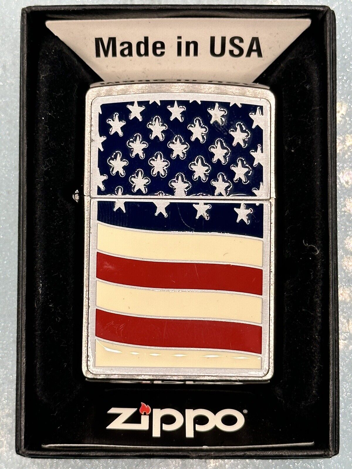 Vintage 2010 United States Flag Emblem Chrome Zippo Lighter American