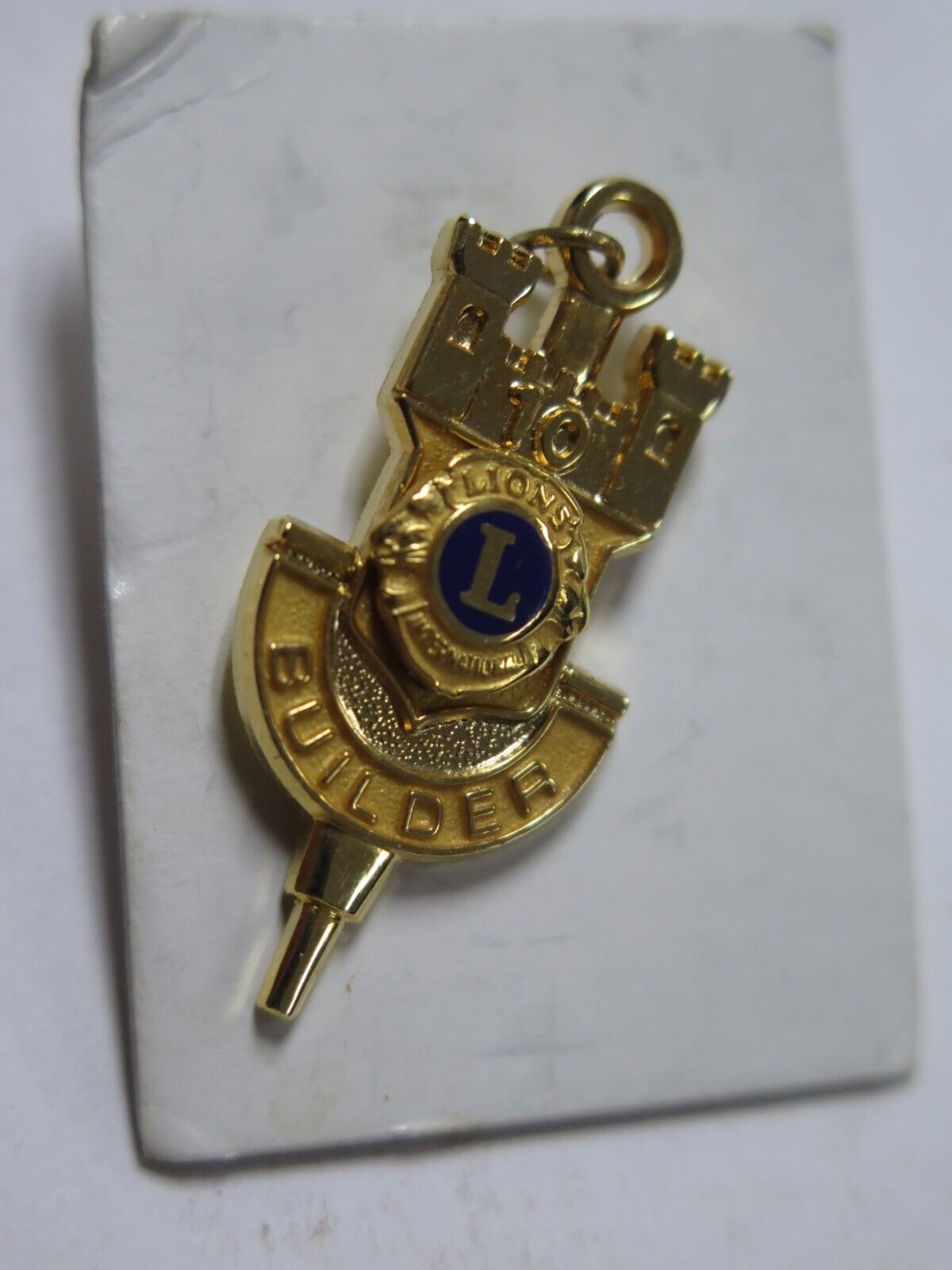 Vintage Lions Club International BUILDER 10 Lapel Pin DMI PIN