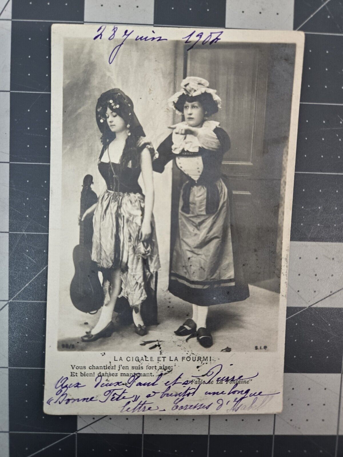 Vintage 1904 Carte Postale International French B&W RPPC Pretty Women Postcard