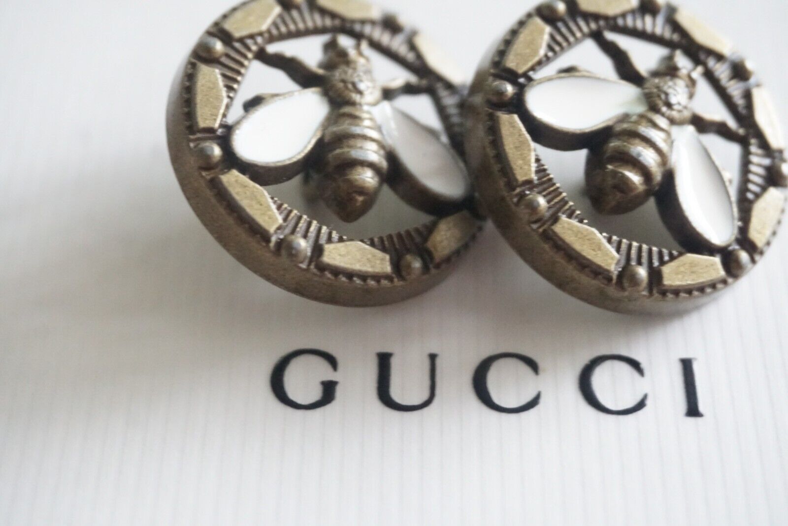 Two  Gucci  BUTTONS  gold 26 mm 1 inch Bees  bronze